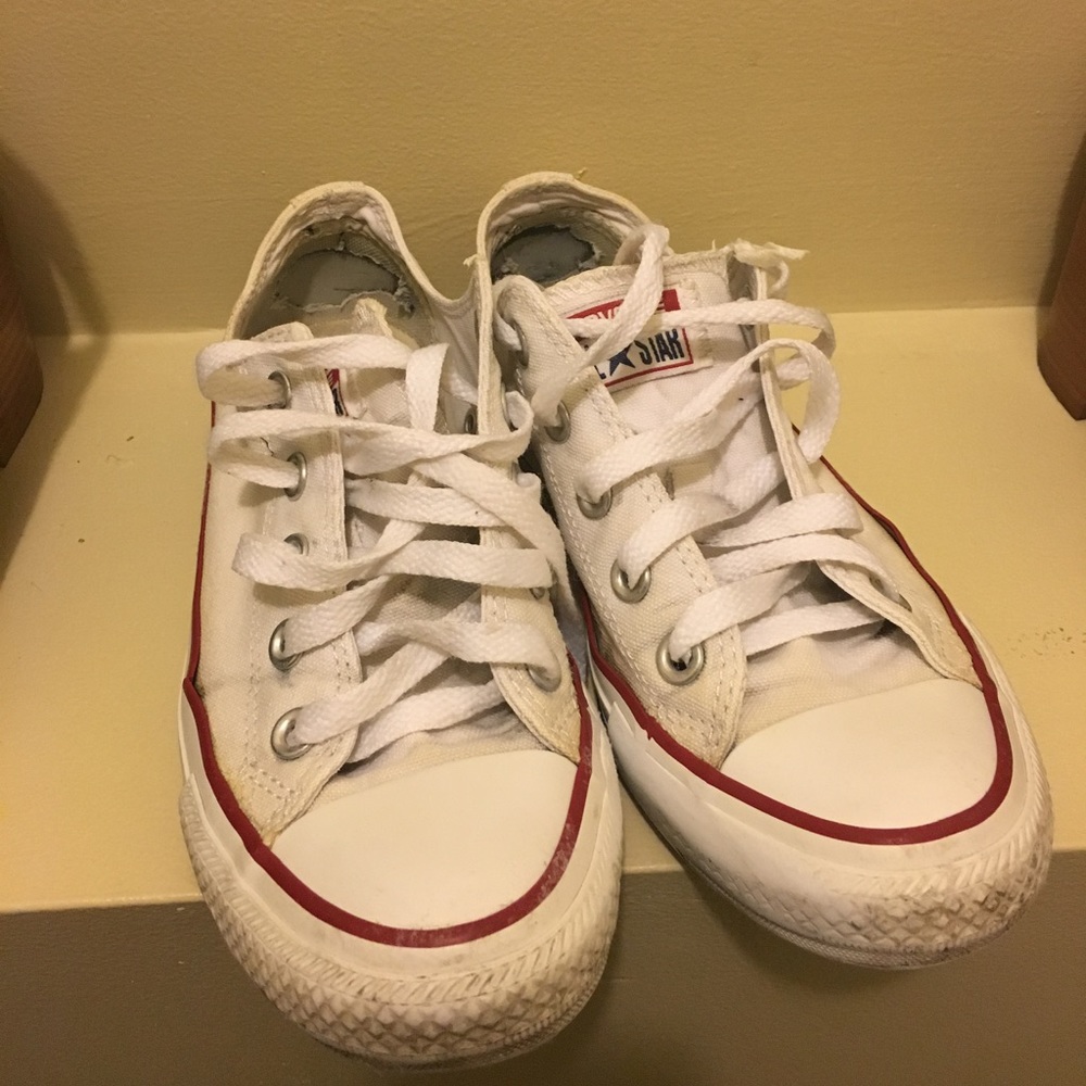White low top converse